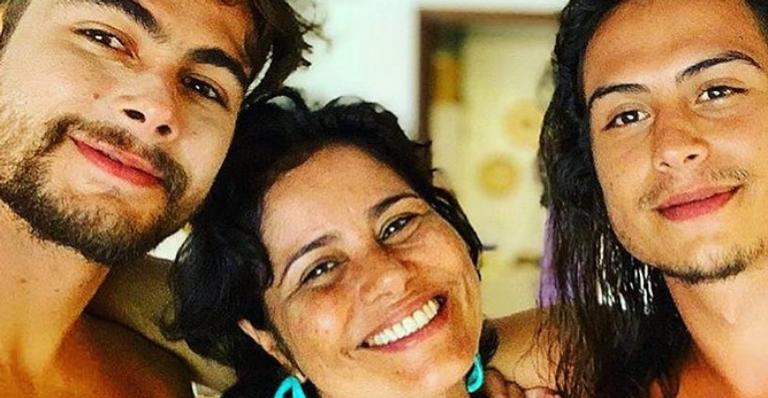 Valéria Alencar encanta a web ao relembrar clique antigo ao lado de Rafael e Francisco Vitti