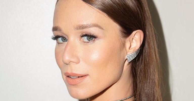 Mariana Ximenes relembra clique no mar da Bahia e encanta web: ”Ô saudade”