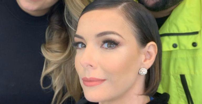 Regiane Alves relembra ensaio de gravidez e encanta web: ”Saudade”