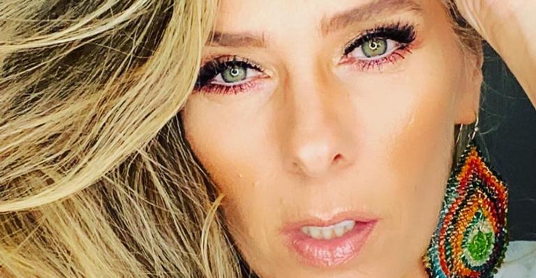 Adriane Galisteu se declara para a mãe: ”É no seu colo que sempre quero parar”
