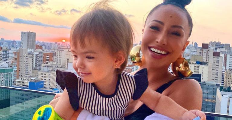 Sabrina Sato fala sobre maternidade e emociona fãs: ”Maior presente de Deus”