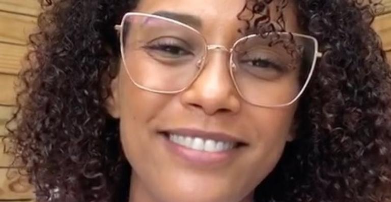 Taís Araujo comove internautas com declaração para a mãe: ”Mesmo distante me sindo protegida”