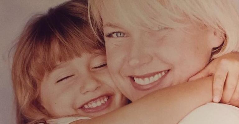 Xuxa compartilha linda declaração de amor à filha, Sasha: ”Te amo de outras vidas”