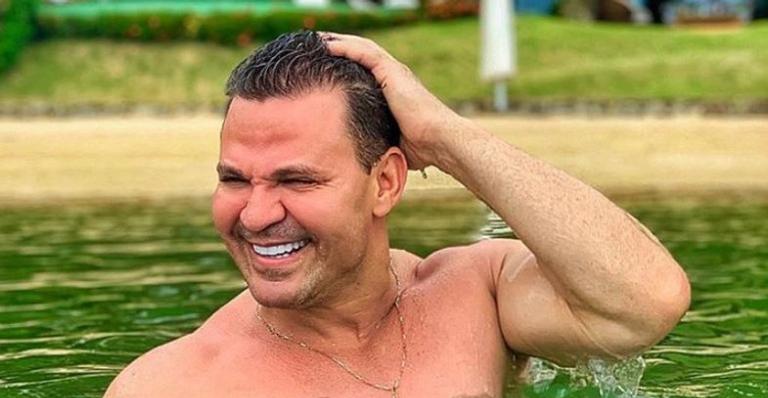 Após críticas e polêmicas, Eduardo Costa anuncia live: ”Em homenagem a todos os namorados”