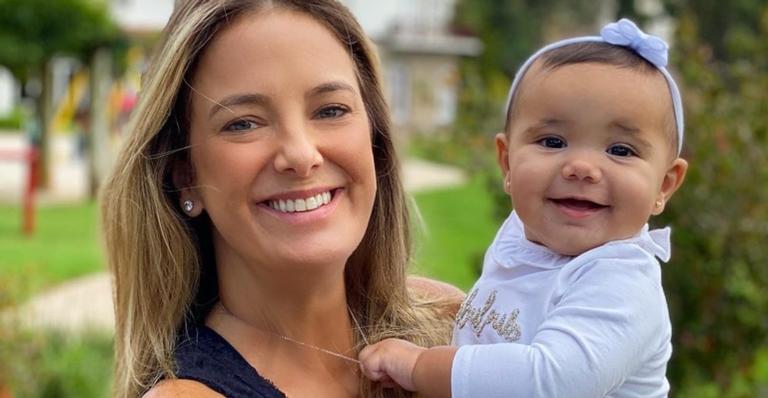 Ticiane Pinheiro comemora 10 meses da caçula, Manuella, com fotos fofíssimas: ”Amor e orgulho!”