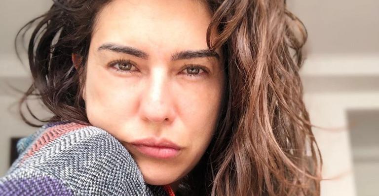 Fernanda Paes Leme brinca sobre seus hábitos de beleza durante a quarentena: ”Tô nem aí”