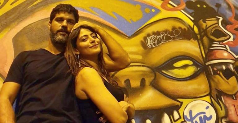 Celebrando seis meses de namoro, Carol Castro se declara para Bruno Cabrerizo