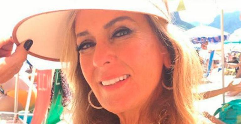 Helô Pinheiro relembra clique com a família completa e declara: ”Harmonia da qual nos orgulhamos”