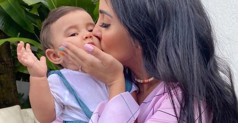 Jade Seba reflete sobre maternidade na quarentena: ”Meu psicológico e físico estão se superando”