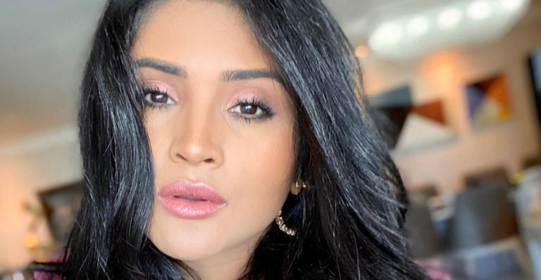 Mileide Mihaile usa look estiloso para ficar em casa e ganha elogios de fãs: ”Toda menininha”