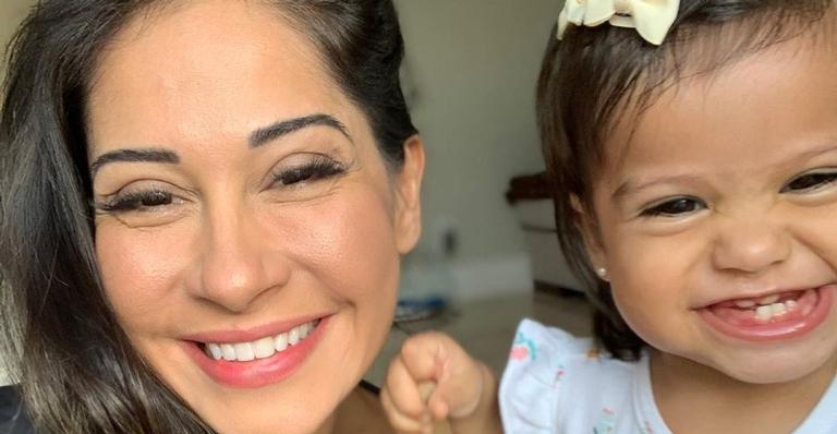 Mayra Cardi derrete corações com cliques fofíssimos de sua filha Sophia