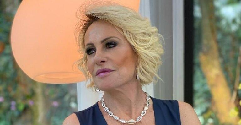 Ana Maria Braga aproveita look arrumado para se mostrar e declara: ”Final de semana é pijama”