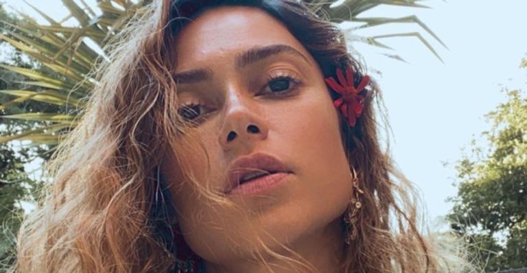 Thaila Ayala encanta seguidores com clique ao lado de Renato Góes: ”Amor”