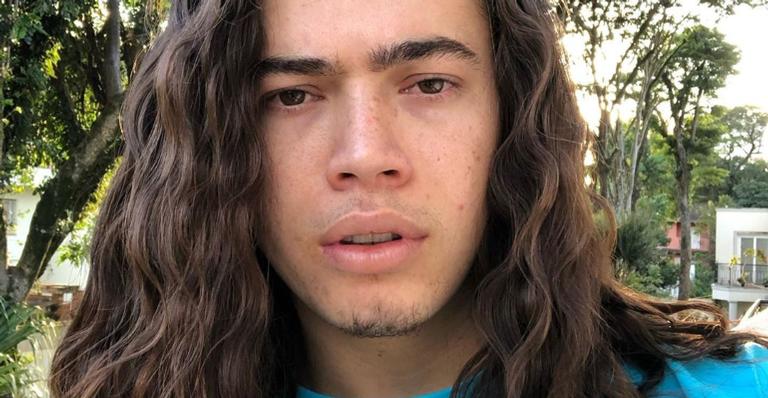 Whindersson Nunes já foi abordado por funcionárias de motel: ”Esperando na porta do quarto”