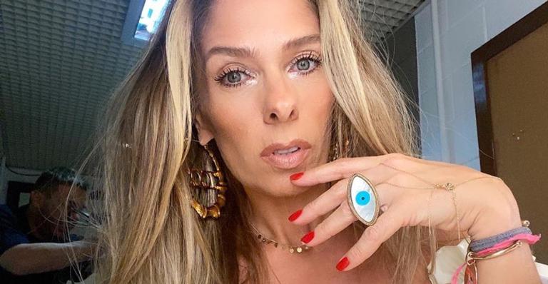 Adriane Galisteu acompanha aula online com o filho e explode o fofurômetro