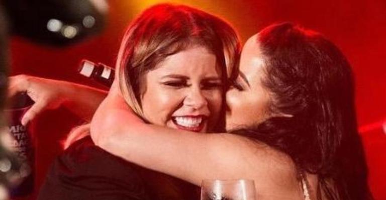 Marília Mendonça, Maiara e Maraisa atendem pedidos de fãs e se reúnem para live ‘Festa das Patroas’