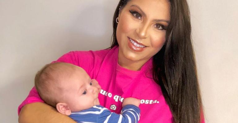 Andressa Ferreira sai para caminhar com Bento e encanta seguidores