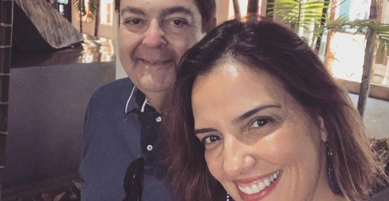 Esposa de Faustão exibe cliques raros dos três filhos do apresentador juntinhos: ”Muito amor!”