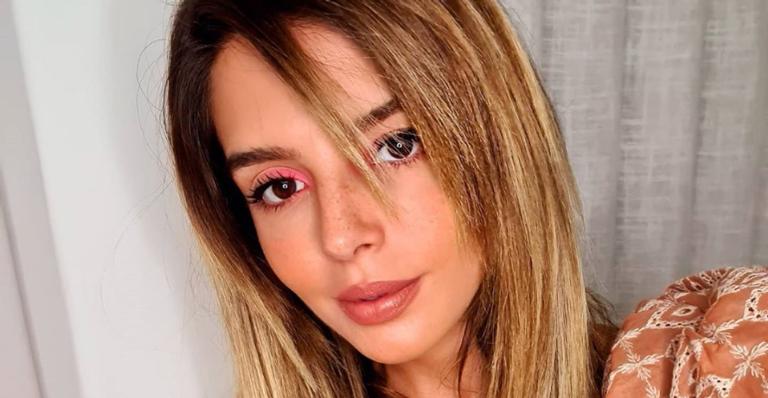 Um dia após completar 27 anos, Giovanna Lancellotti posa com girassol: ”Gratidão”