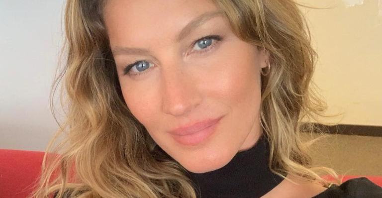 Gisele Bündchen corta o cabelo da filha em casa: ”Cliente satisfeita”