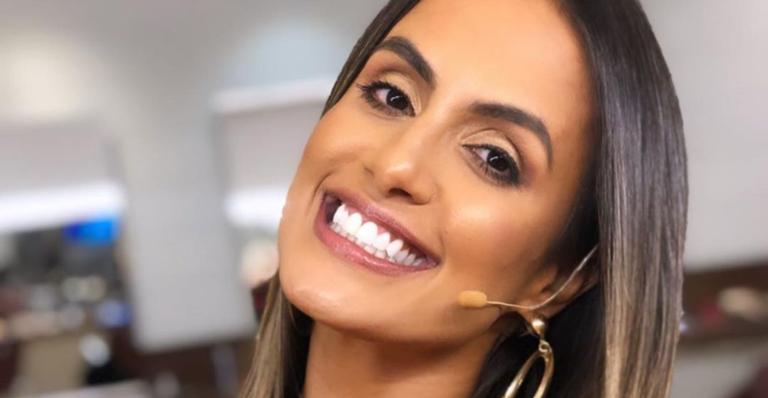 Ex-BBB Carol Peixinho curte dia na piscina e recebe chuva de elogios: ”Gata”
