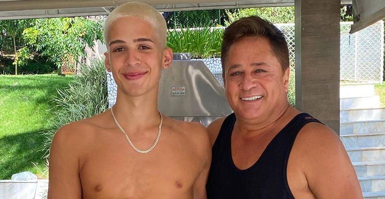 João Guilherme diverte seguidores em vídeo raro com o pai, Leonardo: ”Tô convencendo ele”