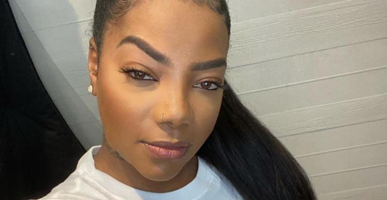 Ludmilla mostra look confortável para ficar em casa e arranca elogios dos fãs: ”Maravilhosa!”