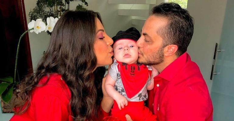 Thammy Miranda comove seguidores com lindo clique ao lado do filho, Bento: ”Chorei quando eu vi”