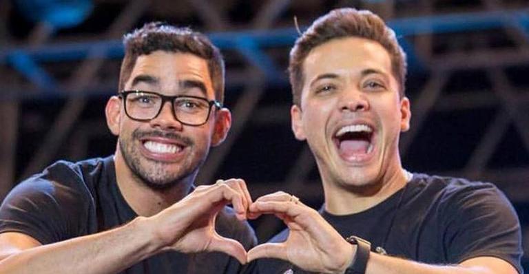 Wesley Safadão emociona ao falar da morte de Gabriel Diniz: ”1 ano de muita saudade”