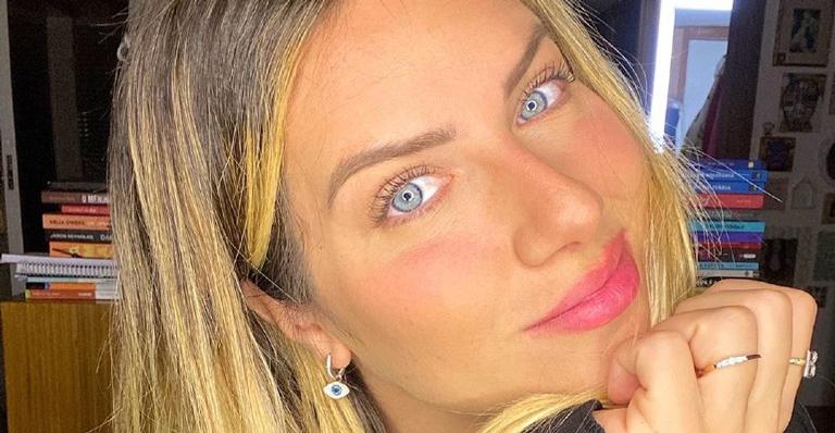 Giovanna Ewbank mostra vídeo de bebê chutando sua barriga e brinca: ”Mais um hiperativo”