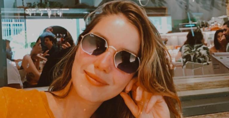Nathalia Dill encanta a web ao fazer vídeo fofo de sua gata: ”Que amor esse tigrinha”