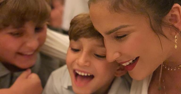 Claudia Leitte posta foto com os filhos primogênitos e se derrete: ”Meus filhotinhos para sempre”
