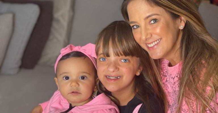 Ticiane Pinheiro surge em momento de fofura com as filhas e fãs se derretem