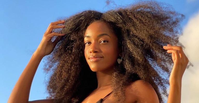Com clique da infância, Iza faz emocionante desabafo sobre o racismo e cita futuros filhos