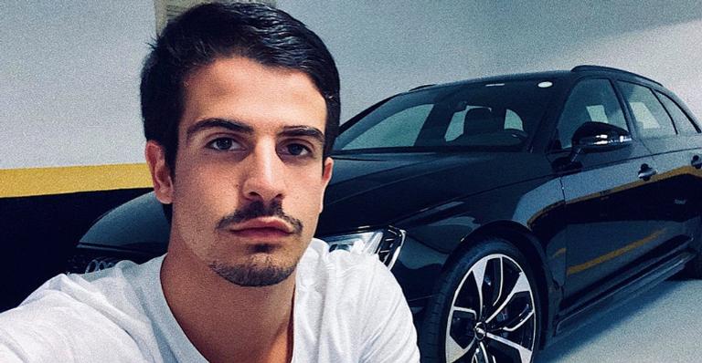 Enzo Celulari arranca suspiros dos seguidores em novo clique: ”Meu crush real e oficial”