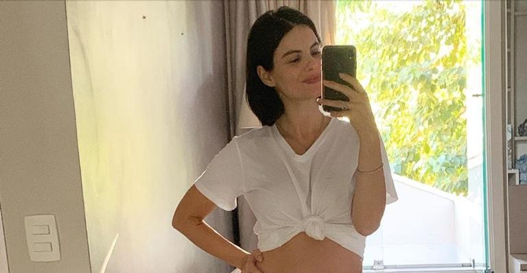 Grávida, Sthefany Brito encanta ao mostrar barriguinha: ”Um neném crescendo!”