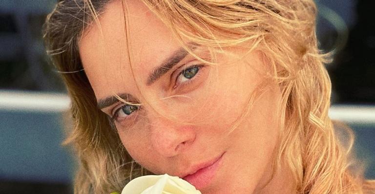 Carolina Dieckmann desabafa sobre a dureza dos tempos atuais: ”Bonito é a paz de aceitar o outro”