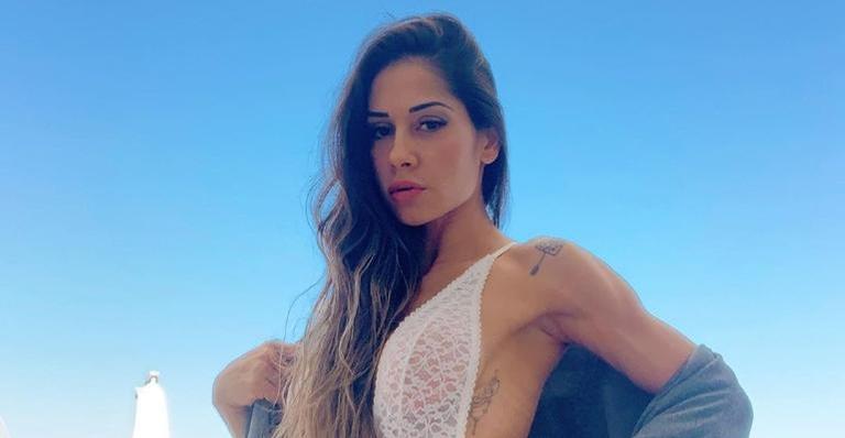 Mayra Cardi revela truque caseiro para deixar os lábios corados e choca web: ”Não uso batom”