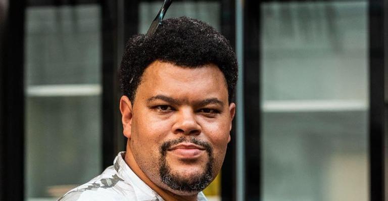 Babu Santana cria playlist com cantores negros