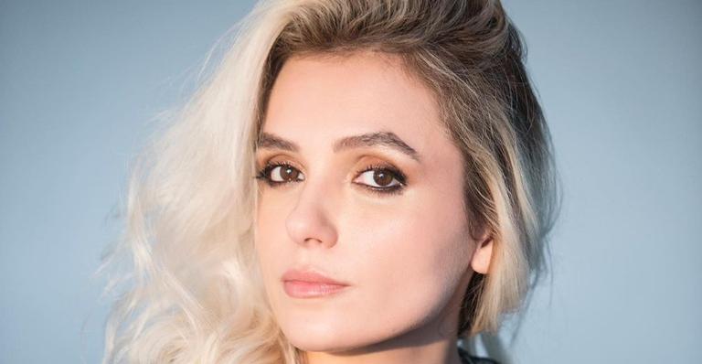 Monica Iozzi revela que irmã está com coronavírus e critica empresa: ”Egoísmo e ganância”