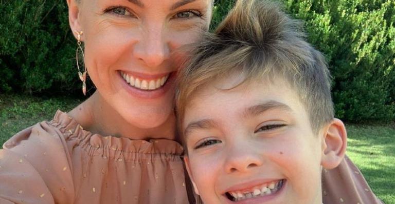 Ana Hickmann se declara para o filho, Alexandre: ”O coração de uma mãe só pode ser infinito”