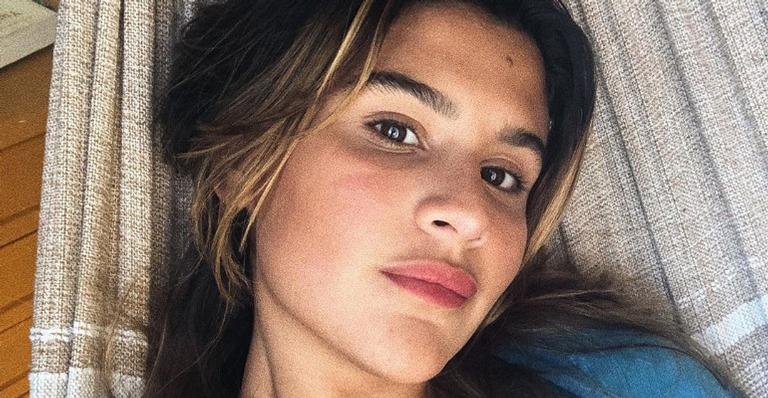Giulia Costa arrasa em suas redes sociais ao posar para lindo clique