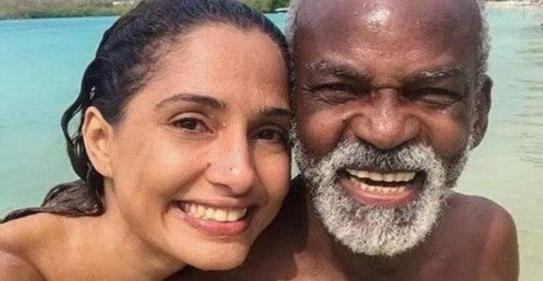 Camila Pitanga emociona com homenagem de aniversário ao pai: ”Chorando de saudade”