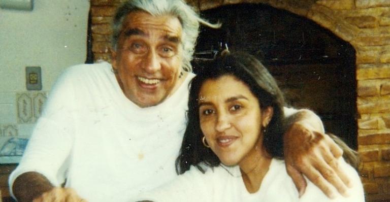 Regina Casé emociona com homenagem ao pai no dia em que faria 92 anos: ”Saudade de rachar”
