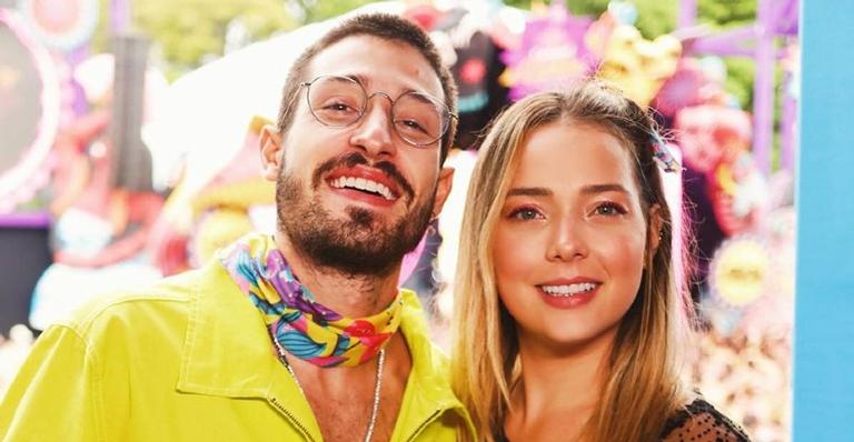 Celebrando 1 de casamento, Vinicius Martinez se declara para Carol Dantas nas redes sociais