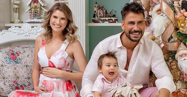 Julio Rocha apresenta o segundo filho e se derrete: ”Melhor presente que poderíamos ganhar”