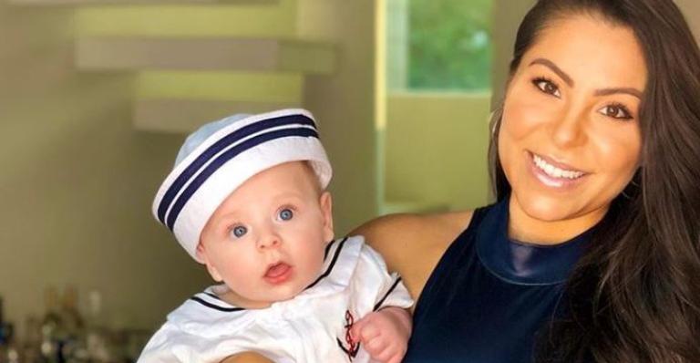 Andressa Ferreira mostra o filho fantasiado e encanta a web: ”5 meses do marinheiro Bento”