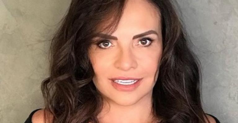 Aos 59 anos, Luiza Tomé mostra boa forma e recebe elogios dos fãs