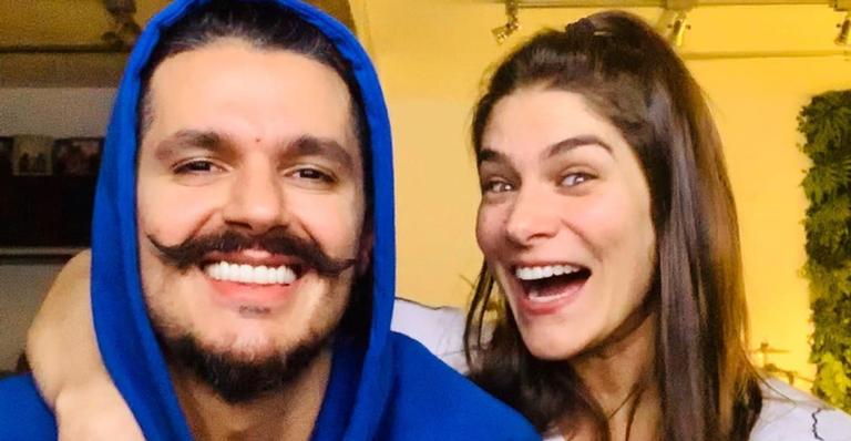 Após treino, Priscila Fantin posa ao lado do marido e se declara: ”Seguindo o exemplo do meu guru”