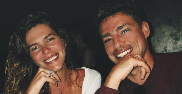 Mariana Goldfarb posta clique com Cauã Reymond e se declara: ”Acertei o encaixe”